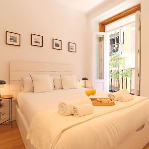 Reina Sofia Suite I